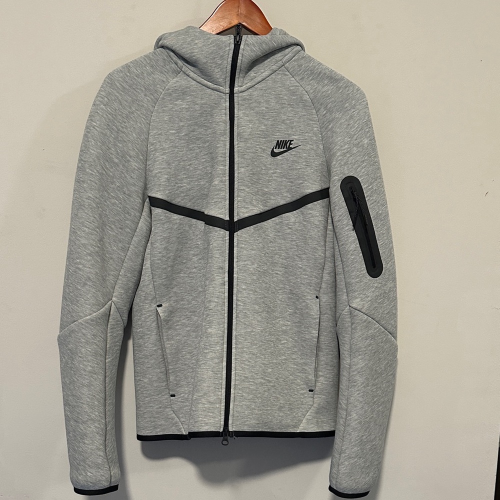 Nike Men's Tech Fleece Full-Zip Hoodie - Dark Gray Heather/Black